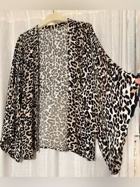 Sim & Sam Animal Print Rayon Dolman Kimono Open Cardigan Sz. S/M